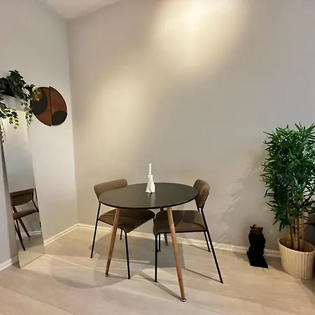 Super By S & Karl Johan Apartamento *