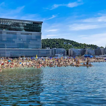 Super By S & Karl Johan