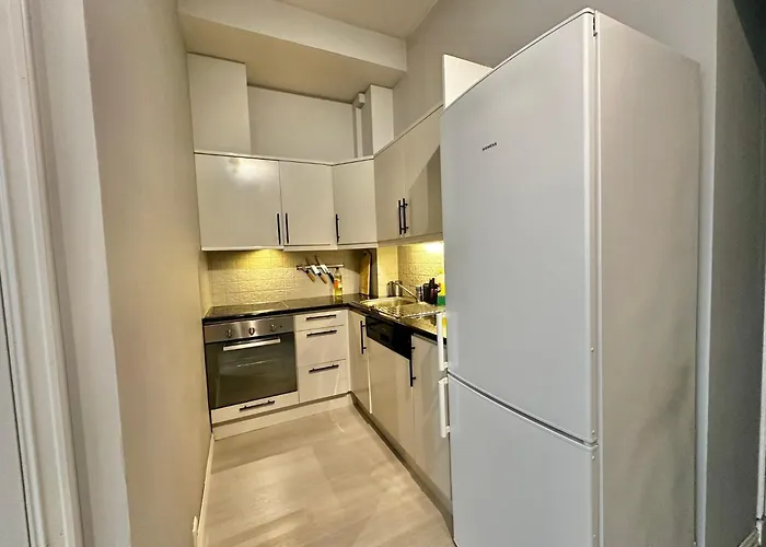 Super By S & Karl Johan דירה *